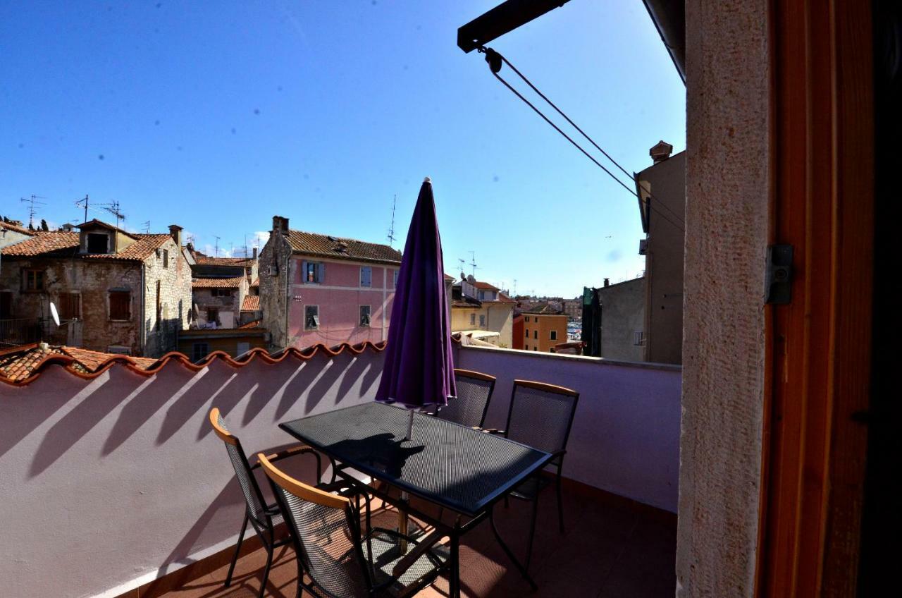 Flora - Family With Terrace In Centre Of
